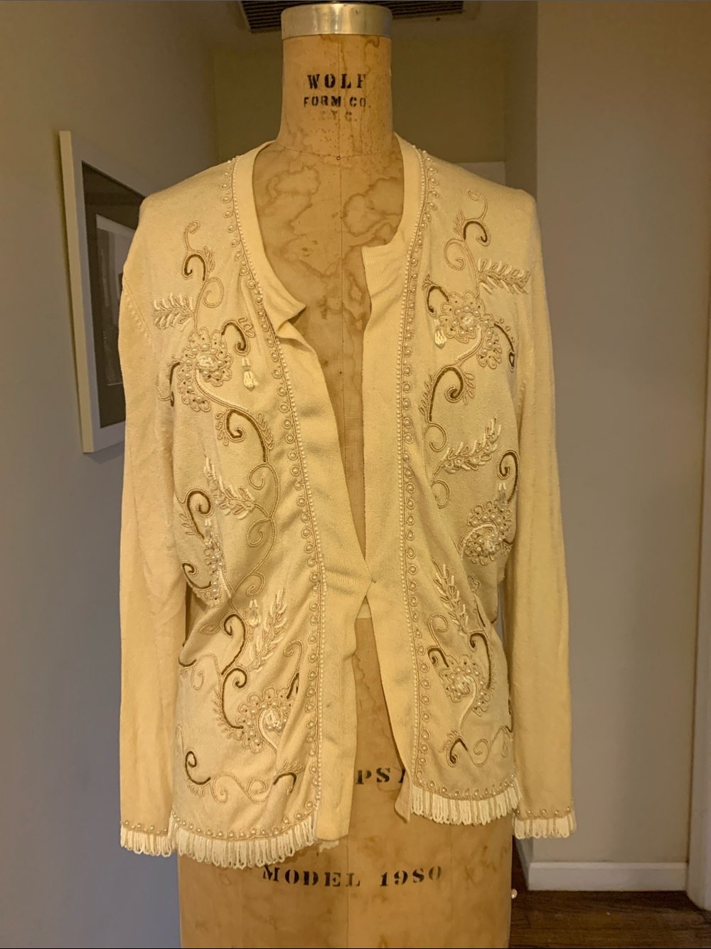 Carmen Marc Valvo Cream Embroidered Open-Front Jacket